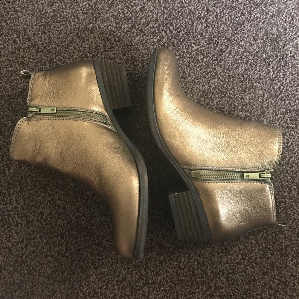 Lucky brand Basel zip up booties